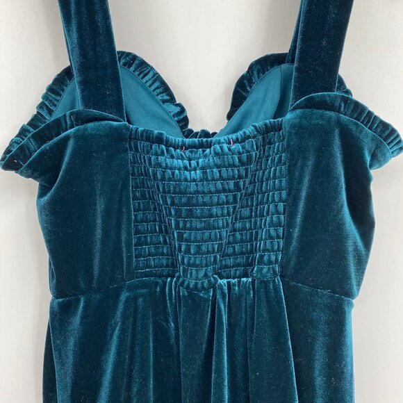Betsey Johnson Green Velvet Midi Dress | Sleeveless Sweetheart Style - Picture 7 of 9